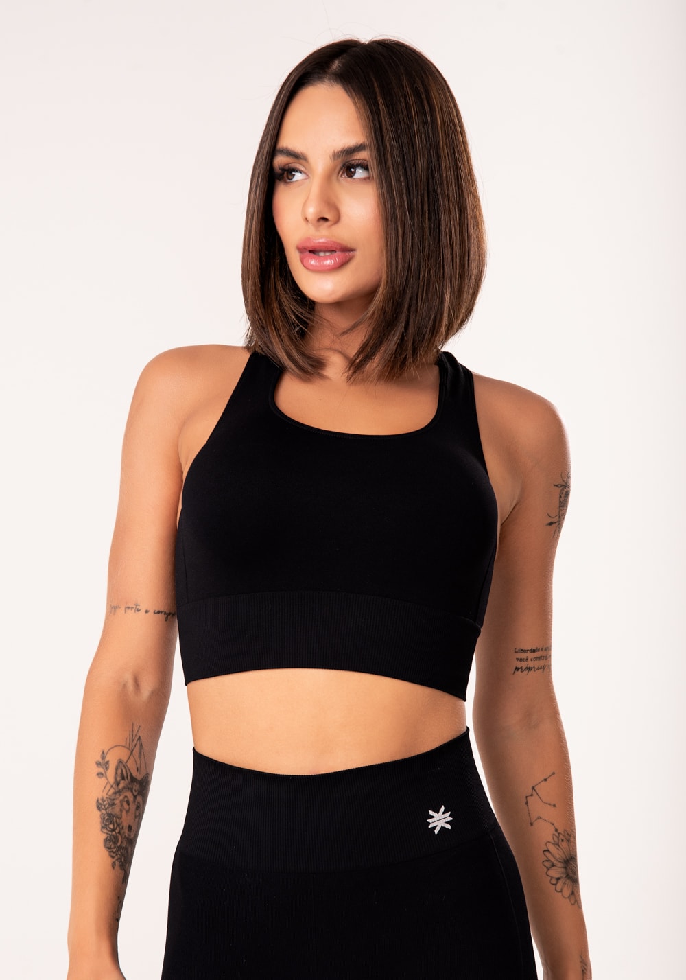 Top fitness feminino preto modelo nadador seamless