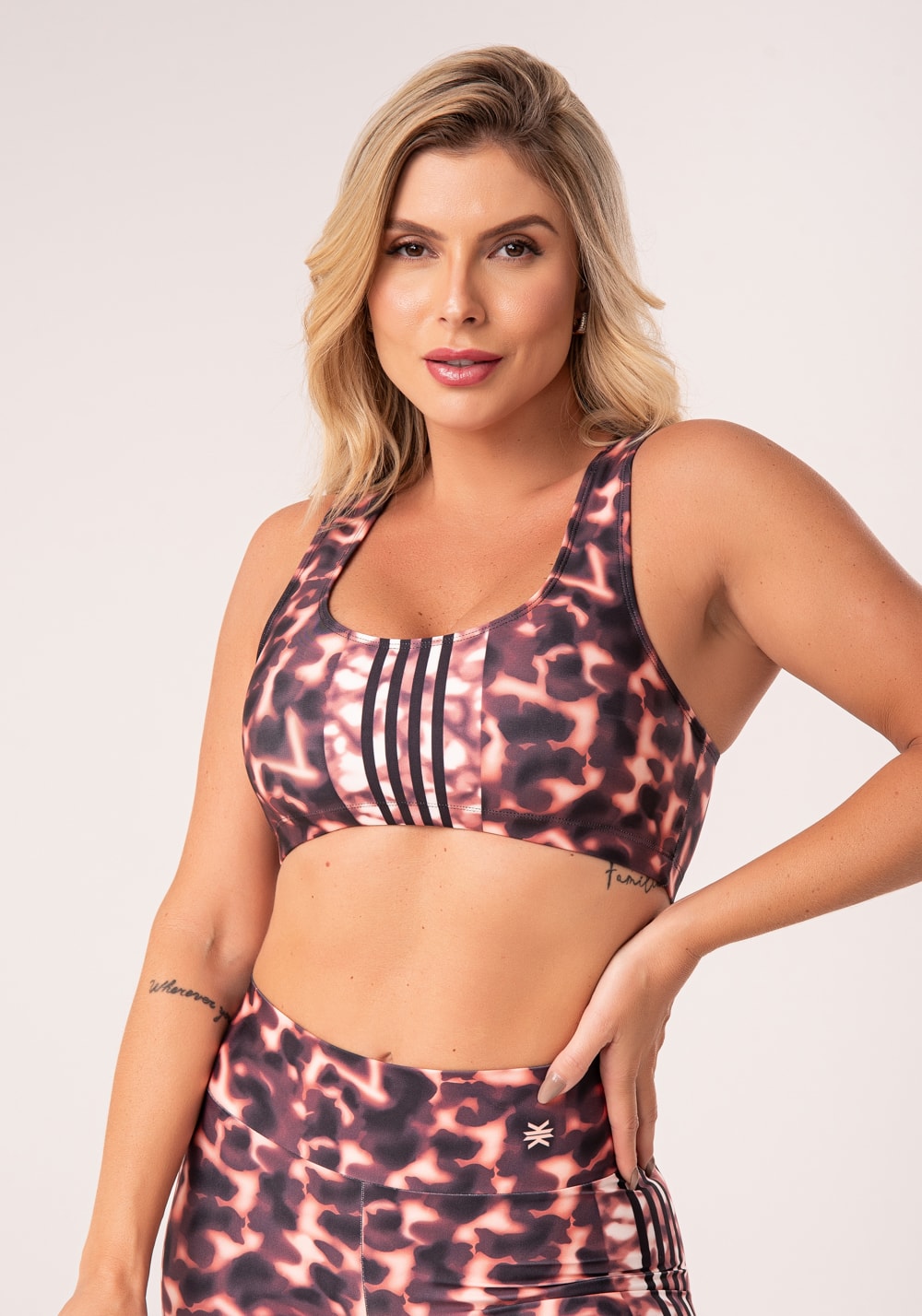 Top fitness feminino estampado casco de tartaruga marrom printed