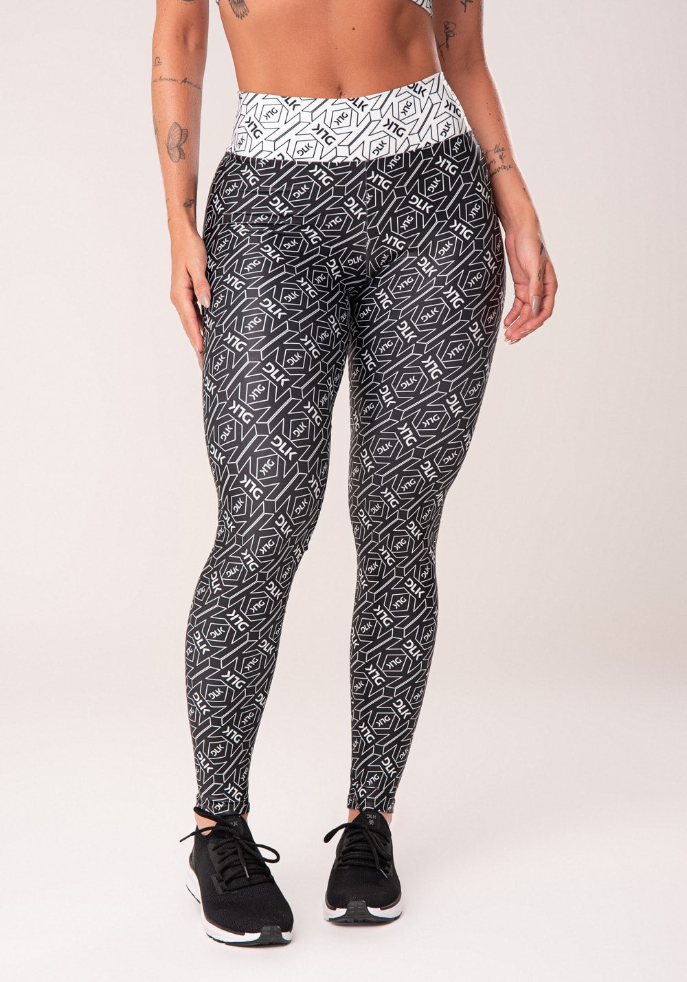 Legging fitness feminina branco e preto logomania flow