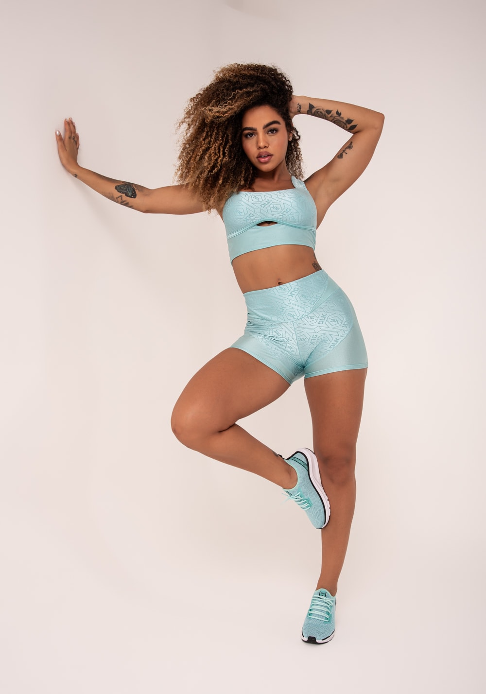 Top fitness feminino verde costas cruzadas flow
