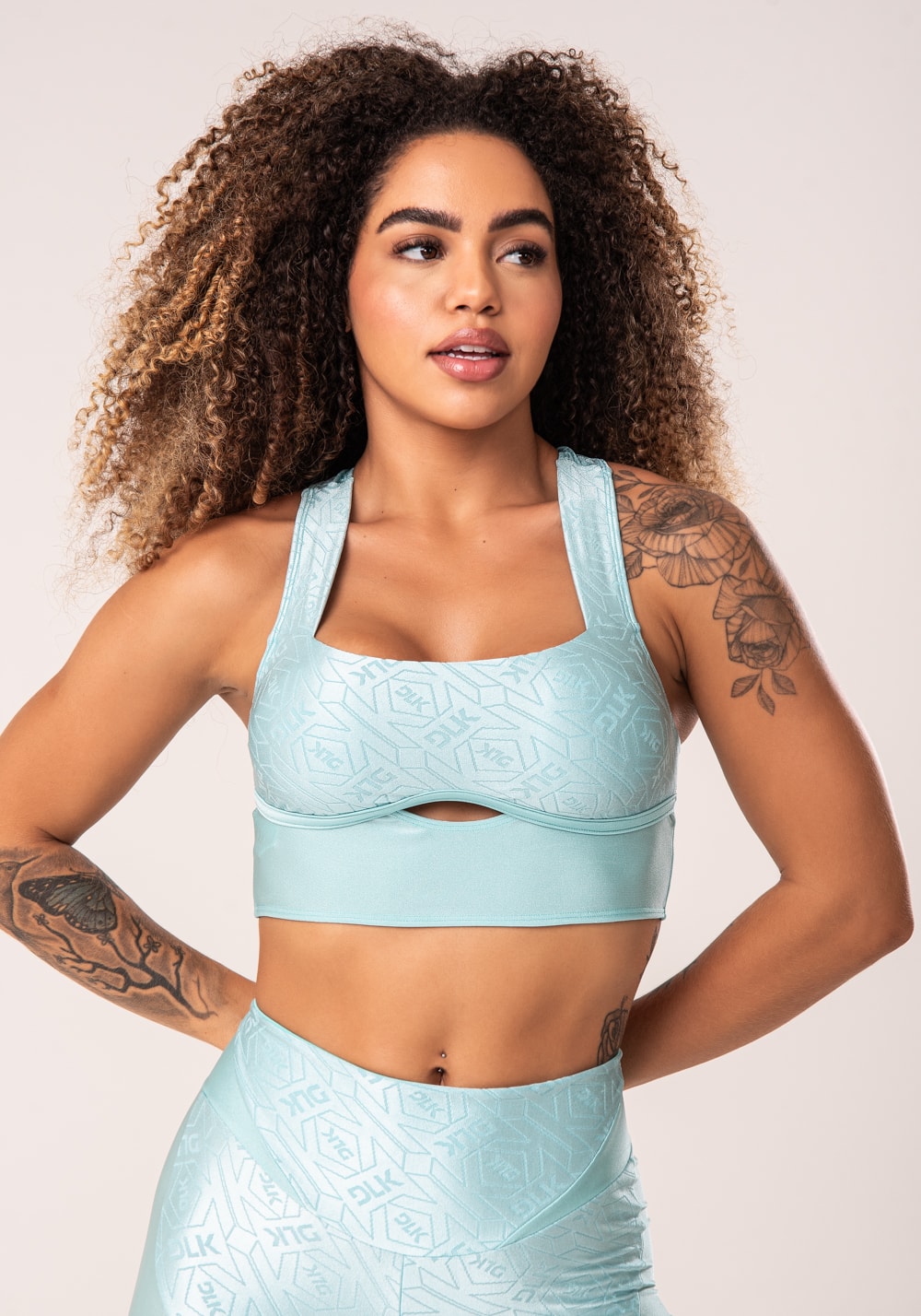 Top fitness feminino verde costas cruzadas flow