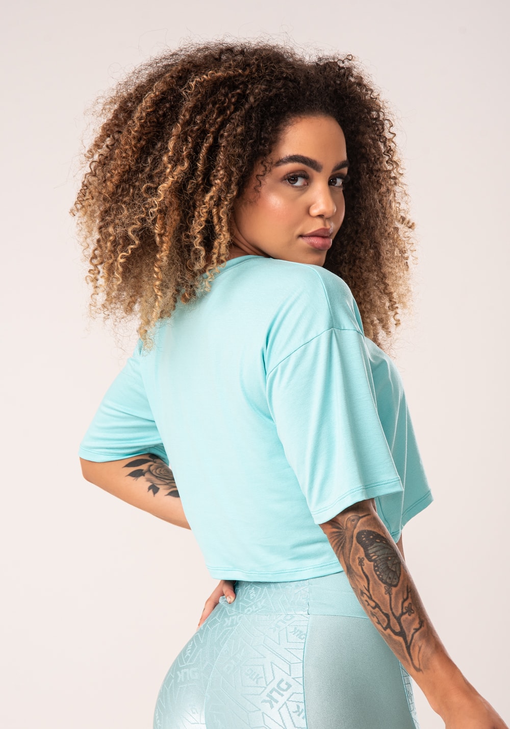 Cropped feminino verde manga curta flow