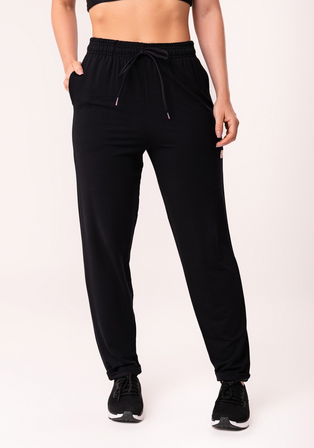 Calça jogger feminina preto moletinho flow