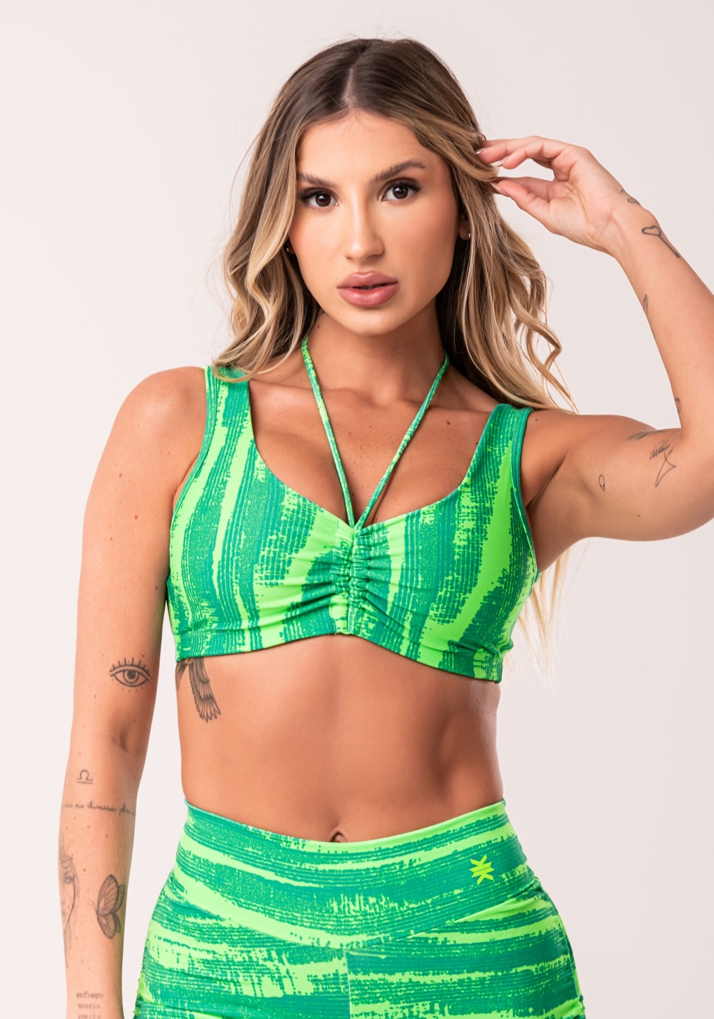 Top fitness feminino verde com franzido estampado disruption euphoria