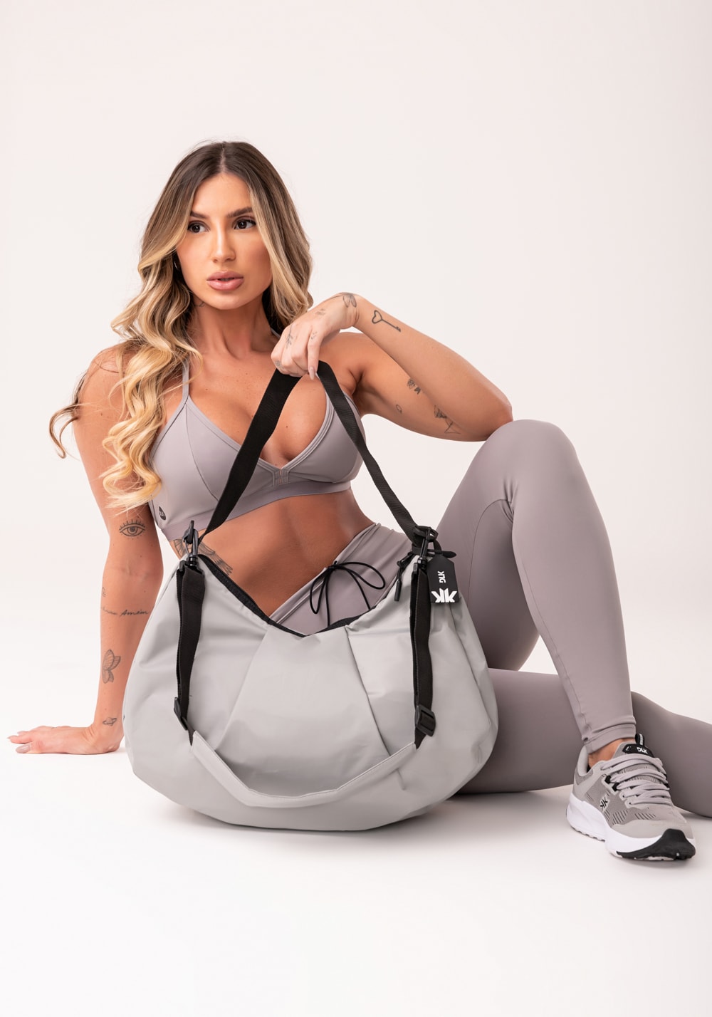 Bolsa feminina cinza