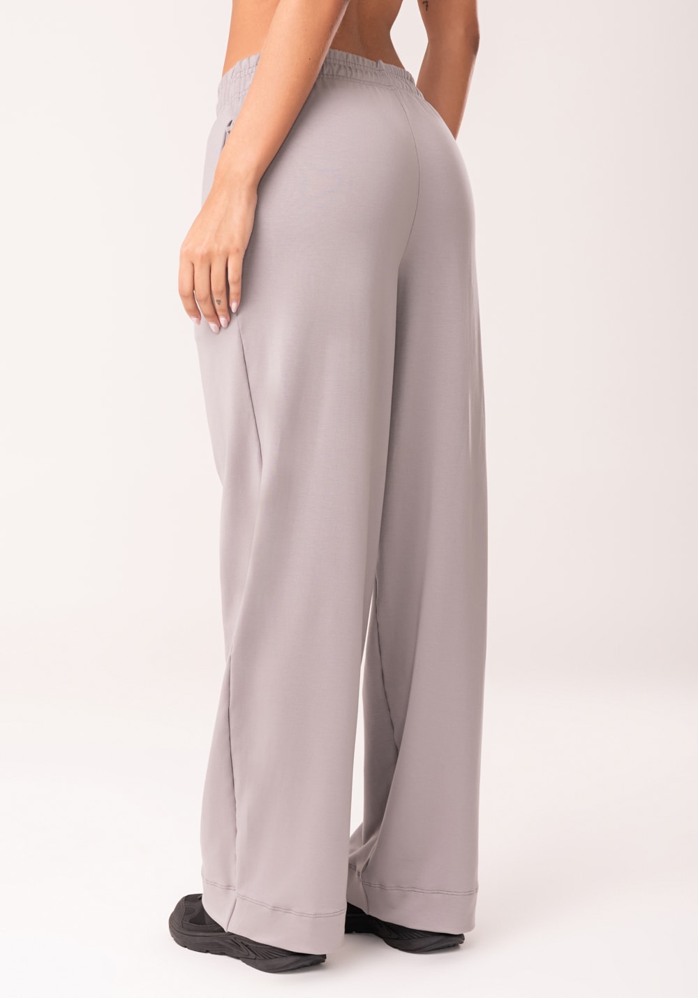 Calça moletinho feminina cinza com bolso oasis