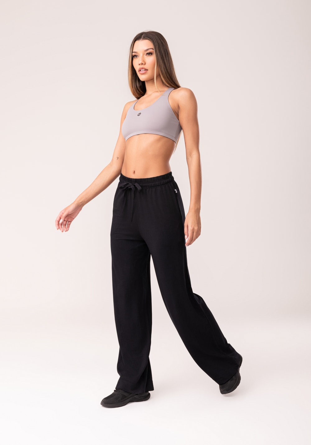 Calça moletinho feminina preto com bolso oasis