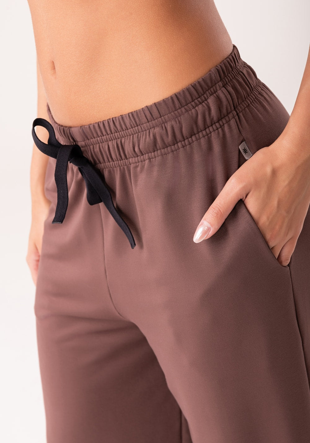 Calça moletinho feminina marrom com bolso oasis