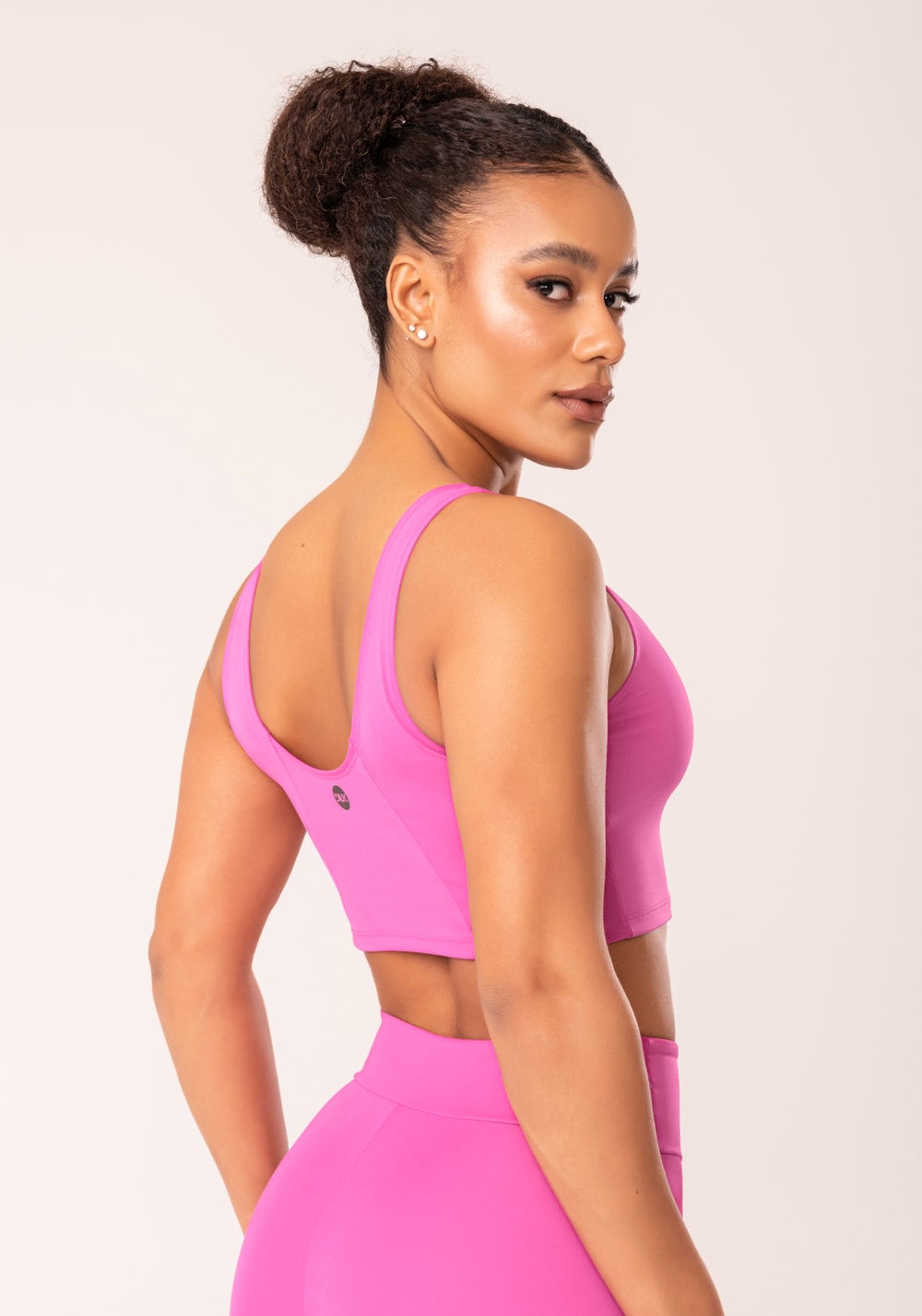 Top cropped fitness feminino rosa com recortes oasis