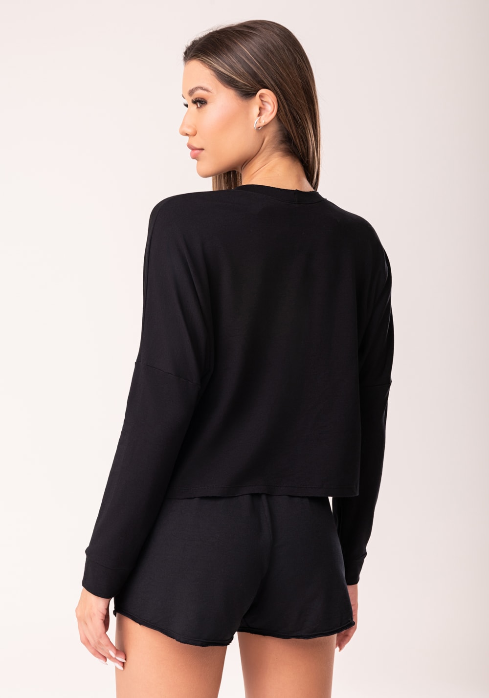 Cropped feminino moletinho preto manga longa oasis