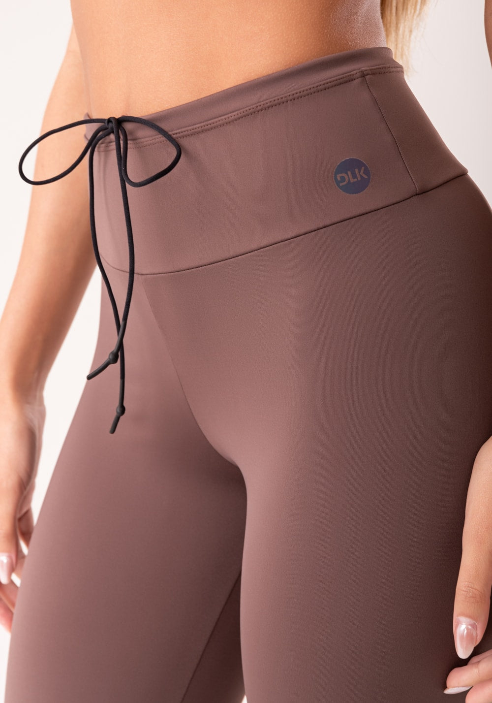 Legging fitness feminina marrom com cadarço oasis