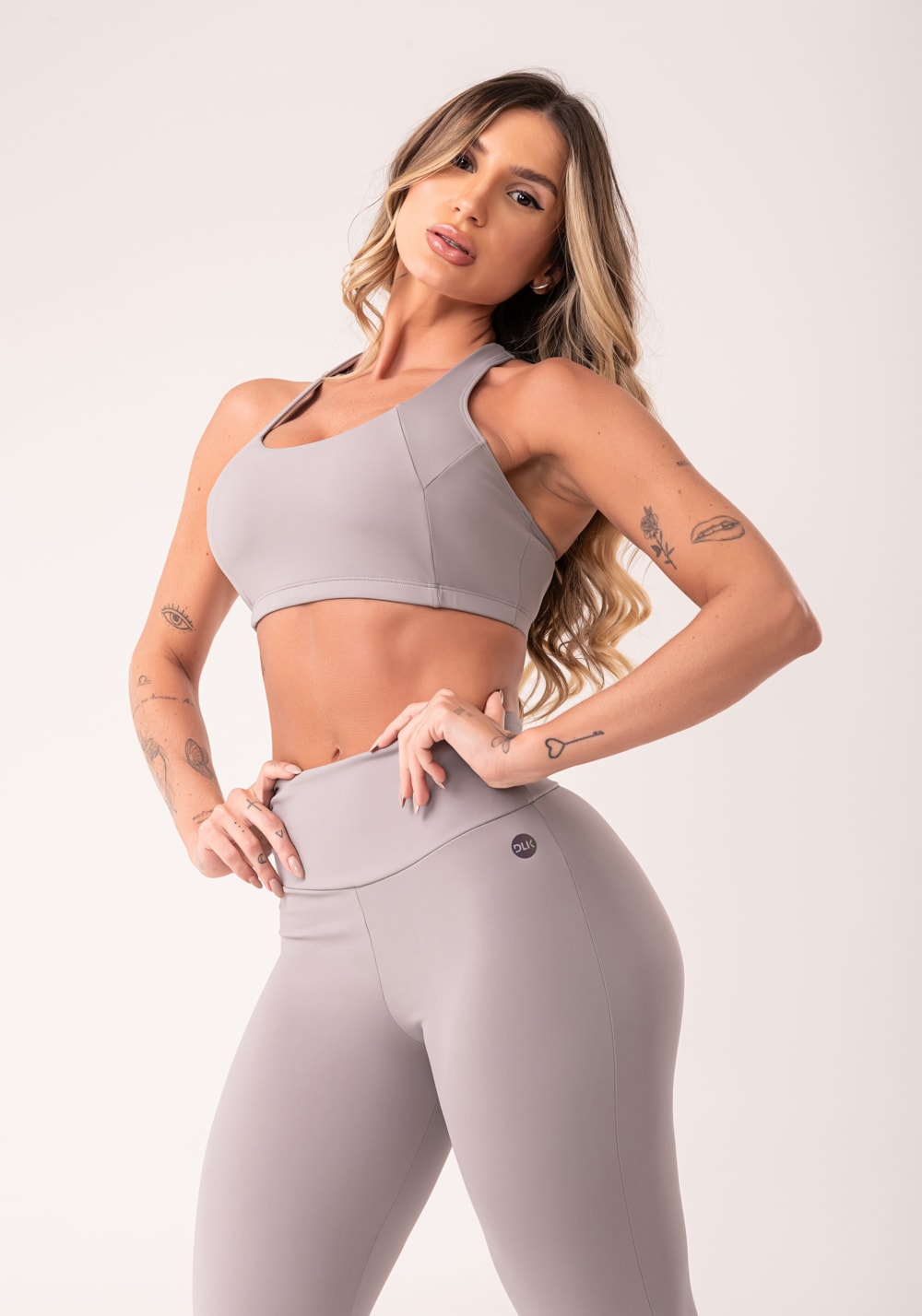 Top fitness feminino nadador cinza com recortes oasis