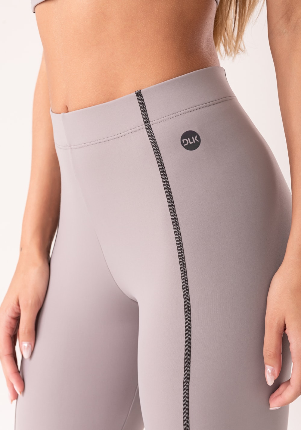 Legging fitness feminina cinza com pesponto oasis
