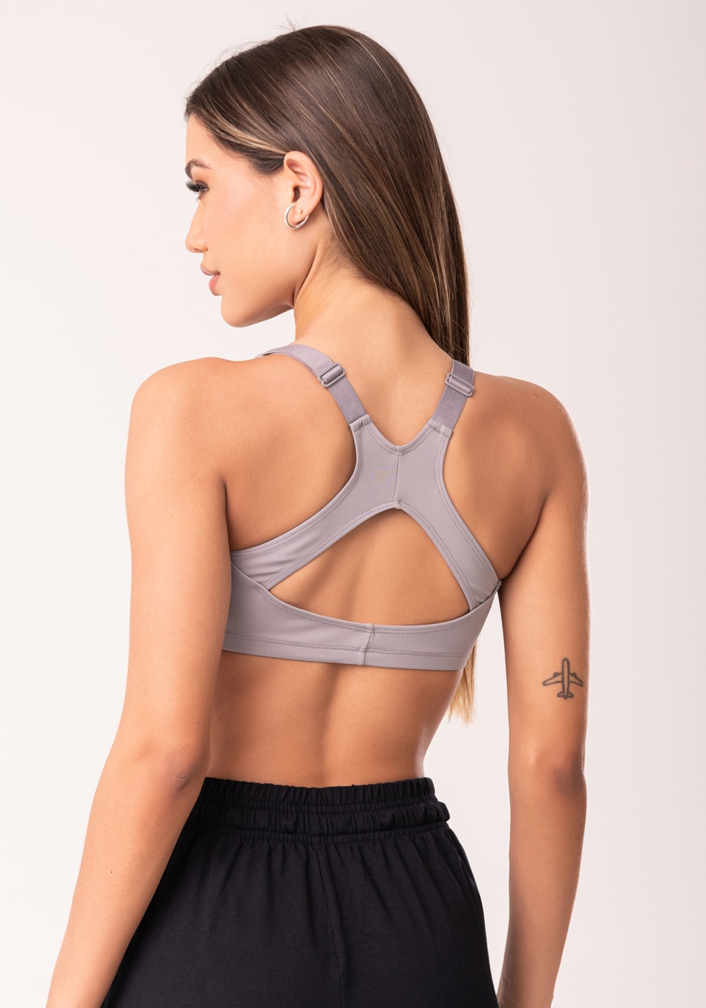 Top fitness feminino cinza com bojo e alças reguláveis oasis