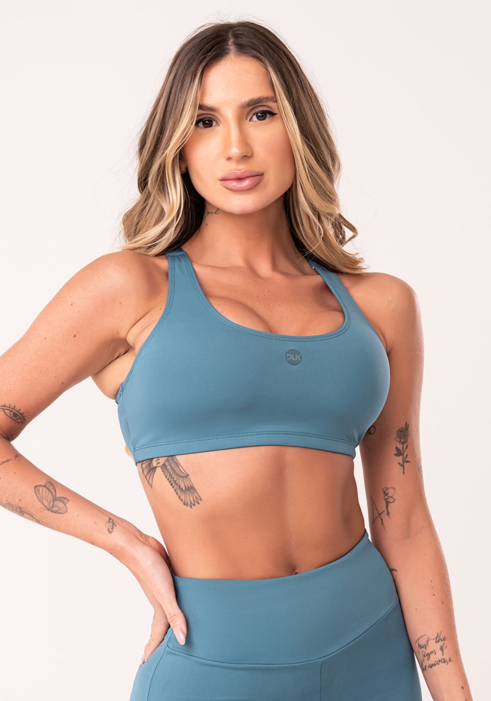 Top fitness feminino azul com bojo e alças reguláveis oasis