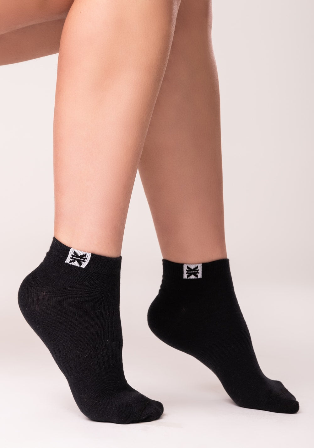 Meia cano baixo feminina preto