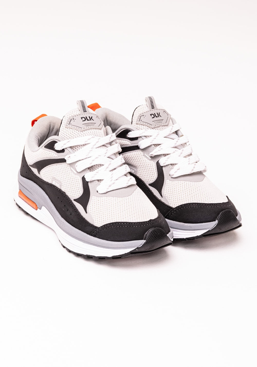 Tênis esportivo feminino cinza preto e laranja