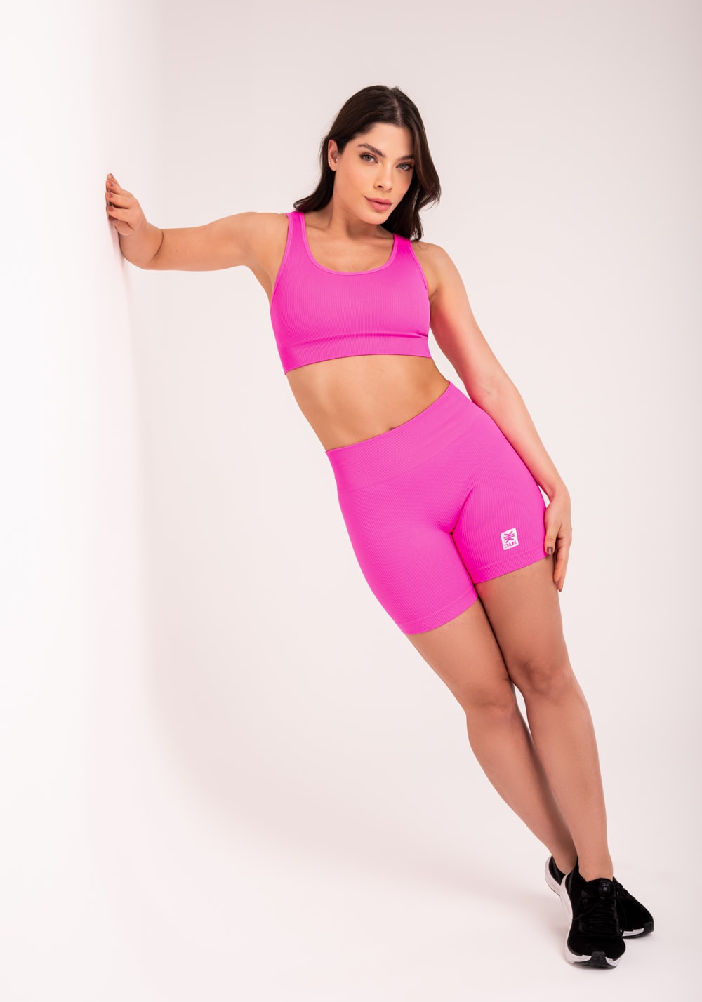 Bermuda fitness feminina texturizada pink seamless