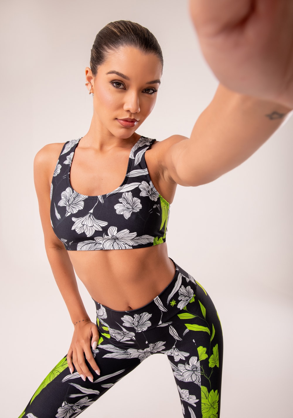 Top fitness feminino estampado neon paradise printed