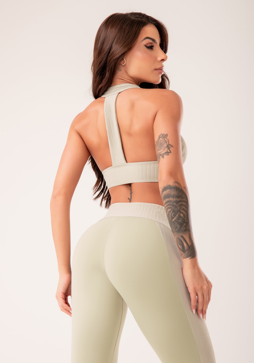 Top fitness feminino oliva decote alto harmony