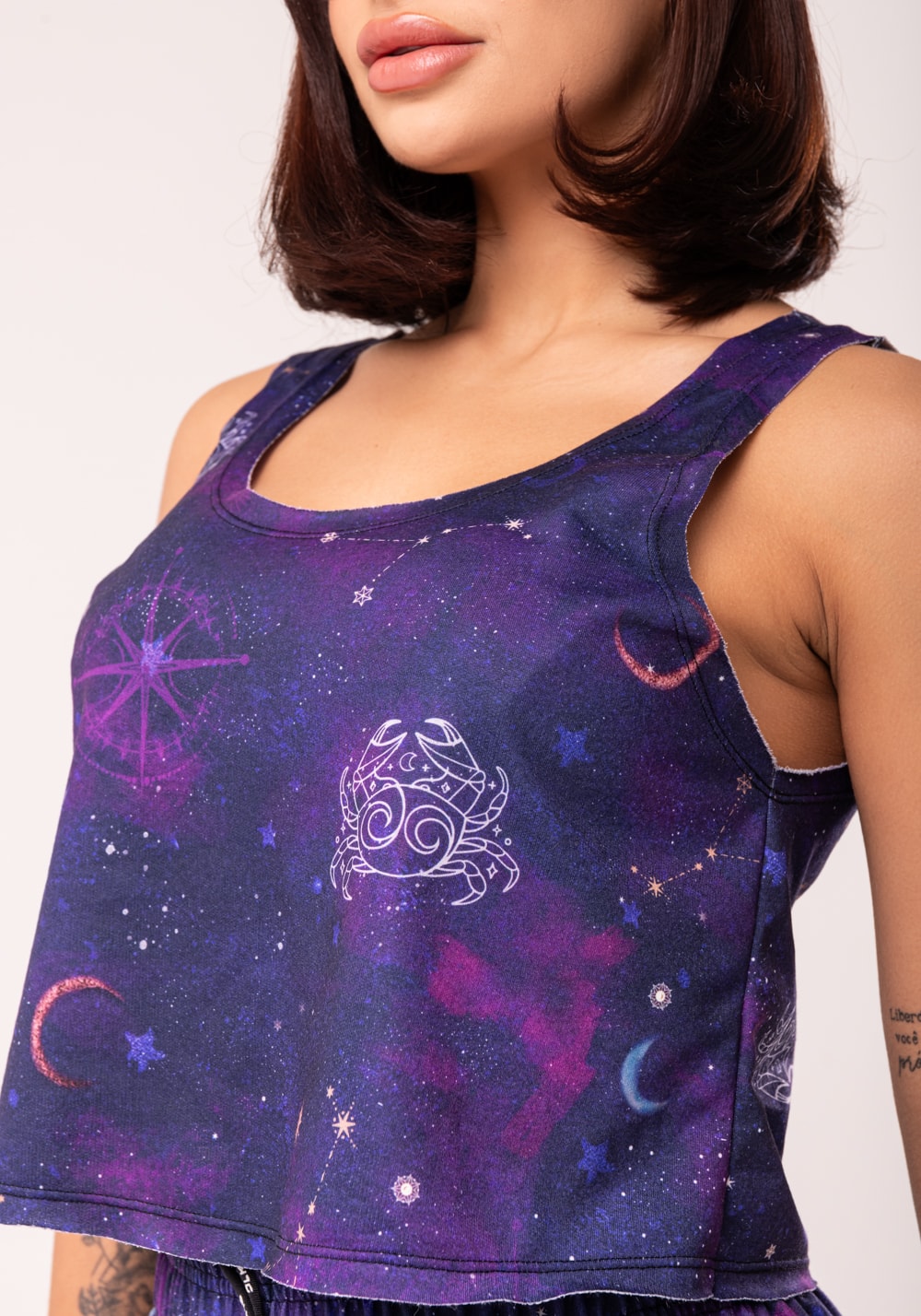 Cropped feminino moletinho estampado signo câncer
