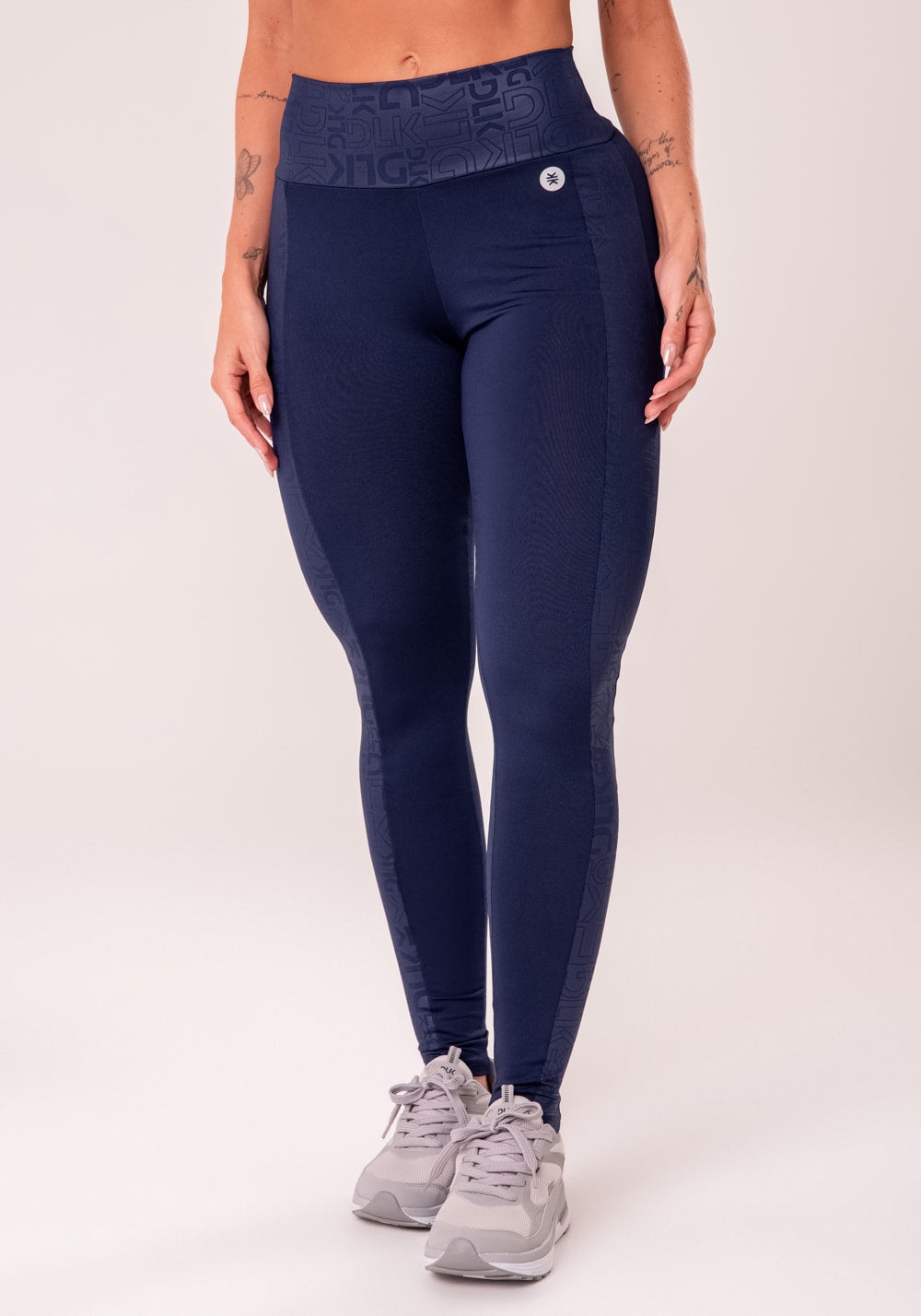 Legging fitness feminina azul marinho com recortes logomania reflections