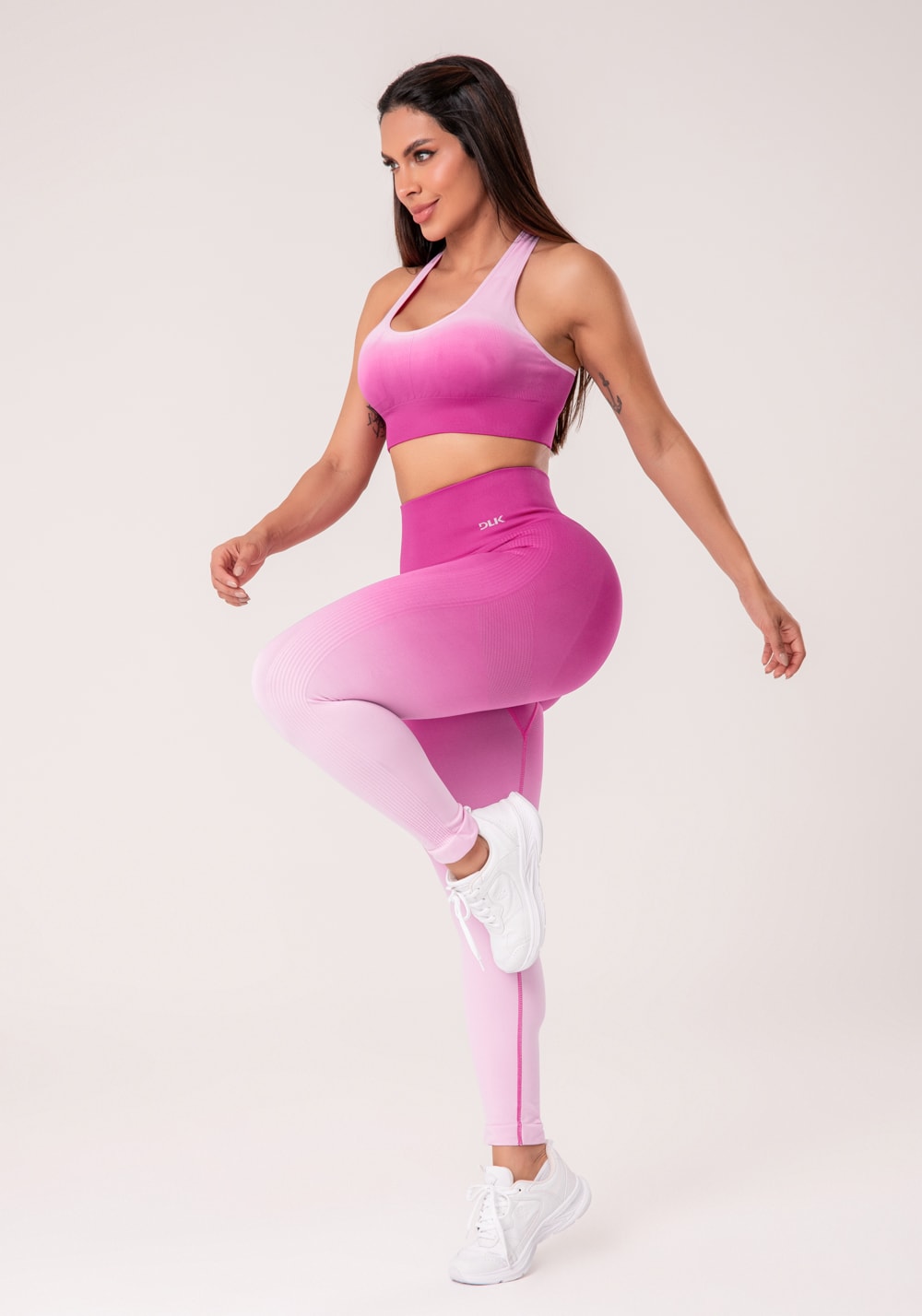 Top fitness feminino nadador fúcsia degradê com bojo seamless+