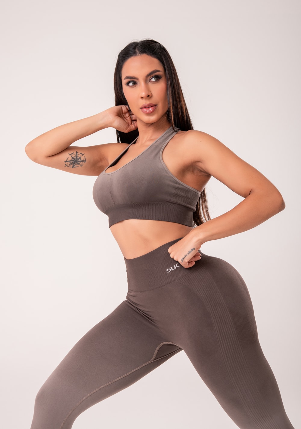 Top fitness feminino nadador marrom degradê com bojo seamless+