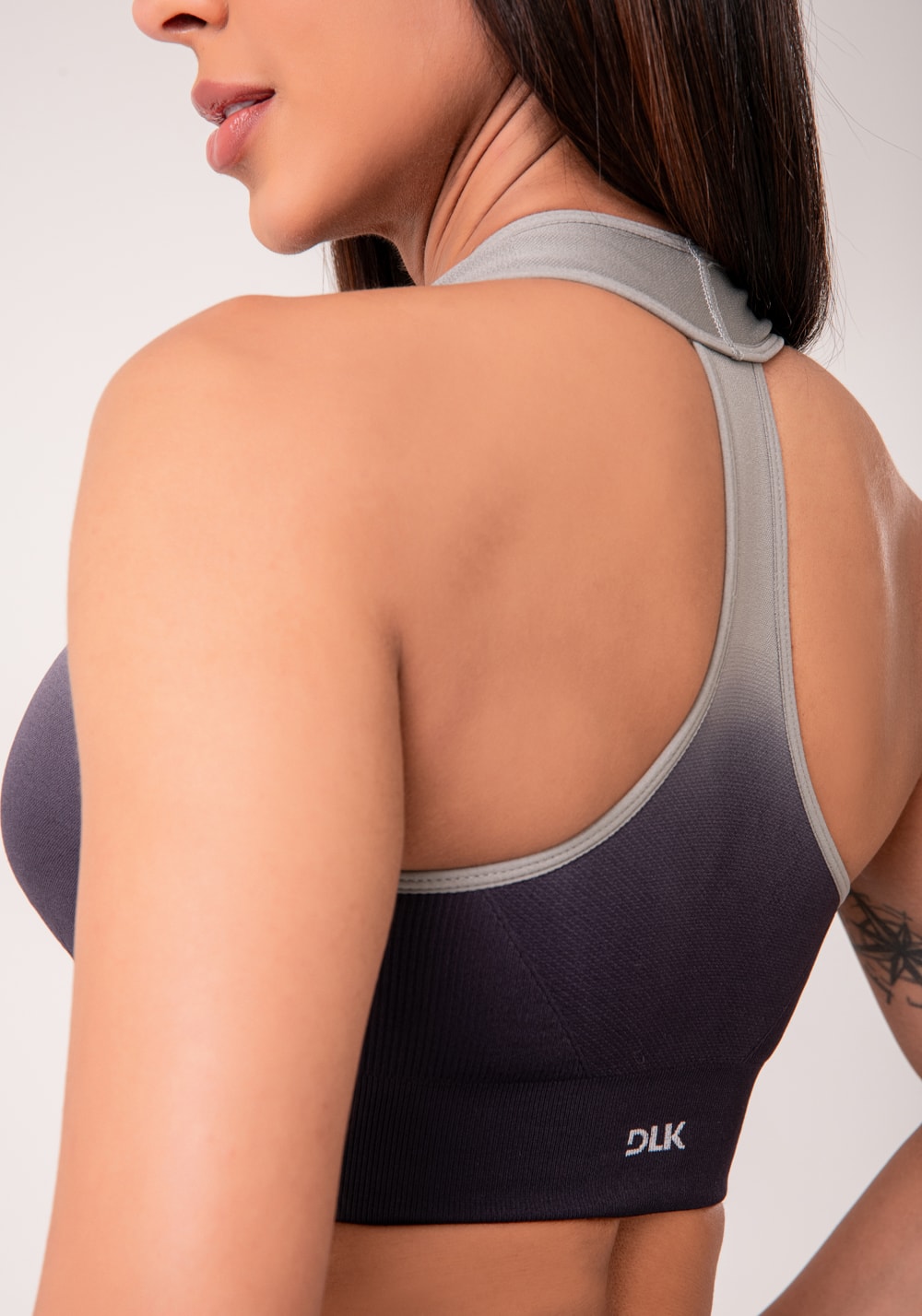 Top fitness feminino nadador preto degradê com bojo seamless+