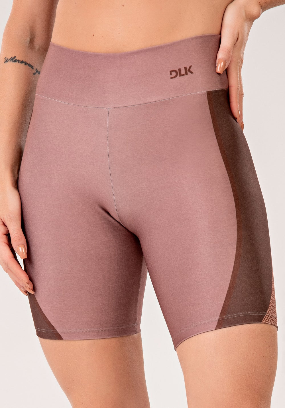 Bermuda fitness feminina estampada belive marrom printed mousse