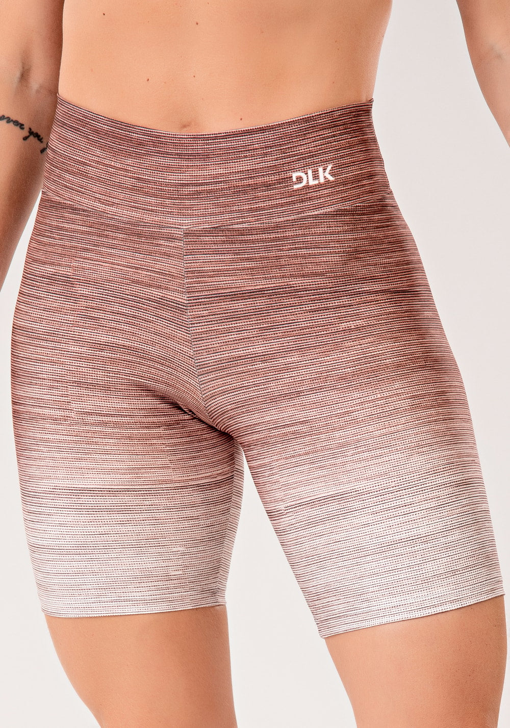 Bermuda fitness feminina estampada melange degradê marrom printed mousse