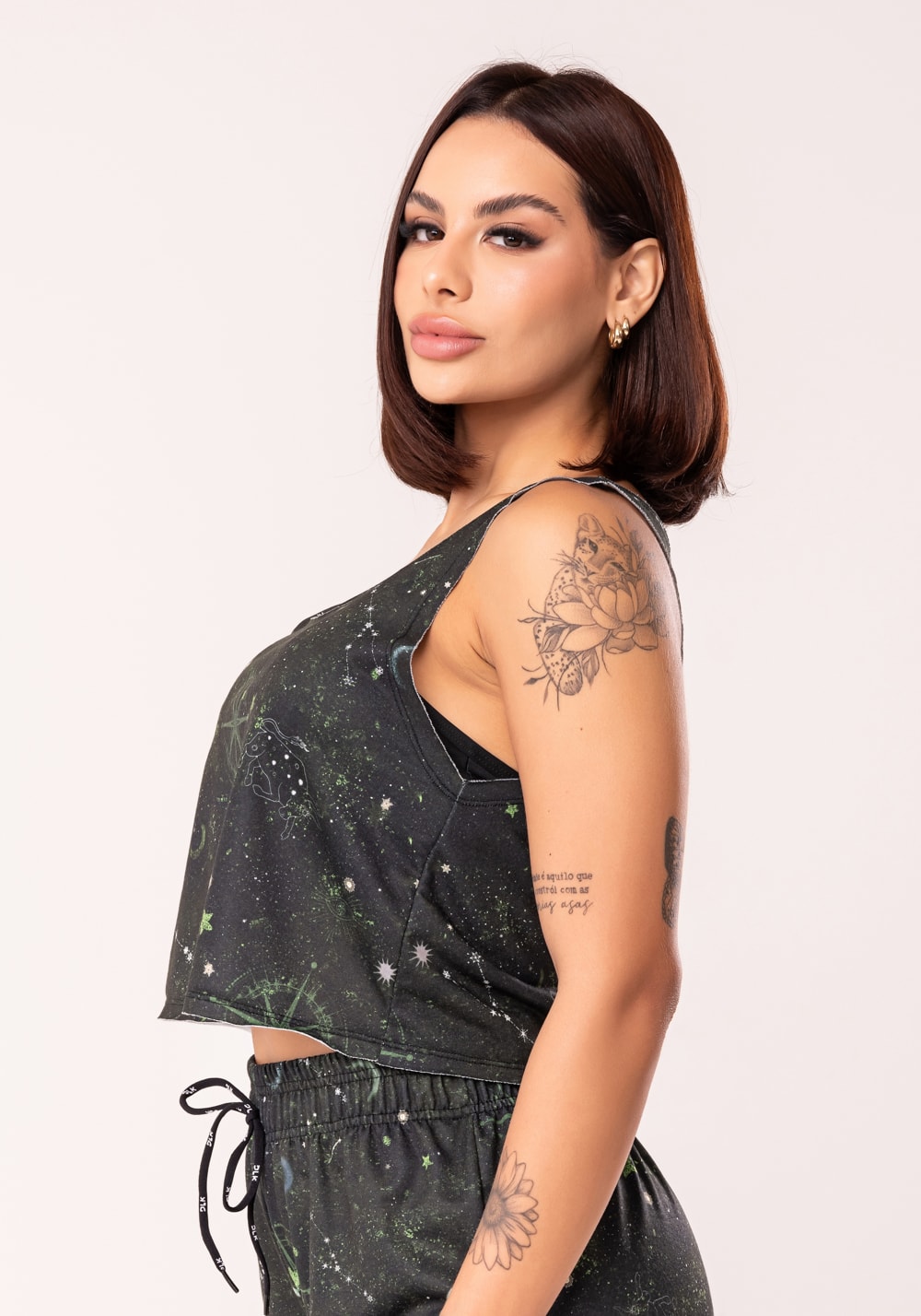 Cropped feminino moletinho estampado signo touro