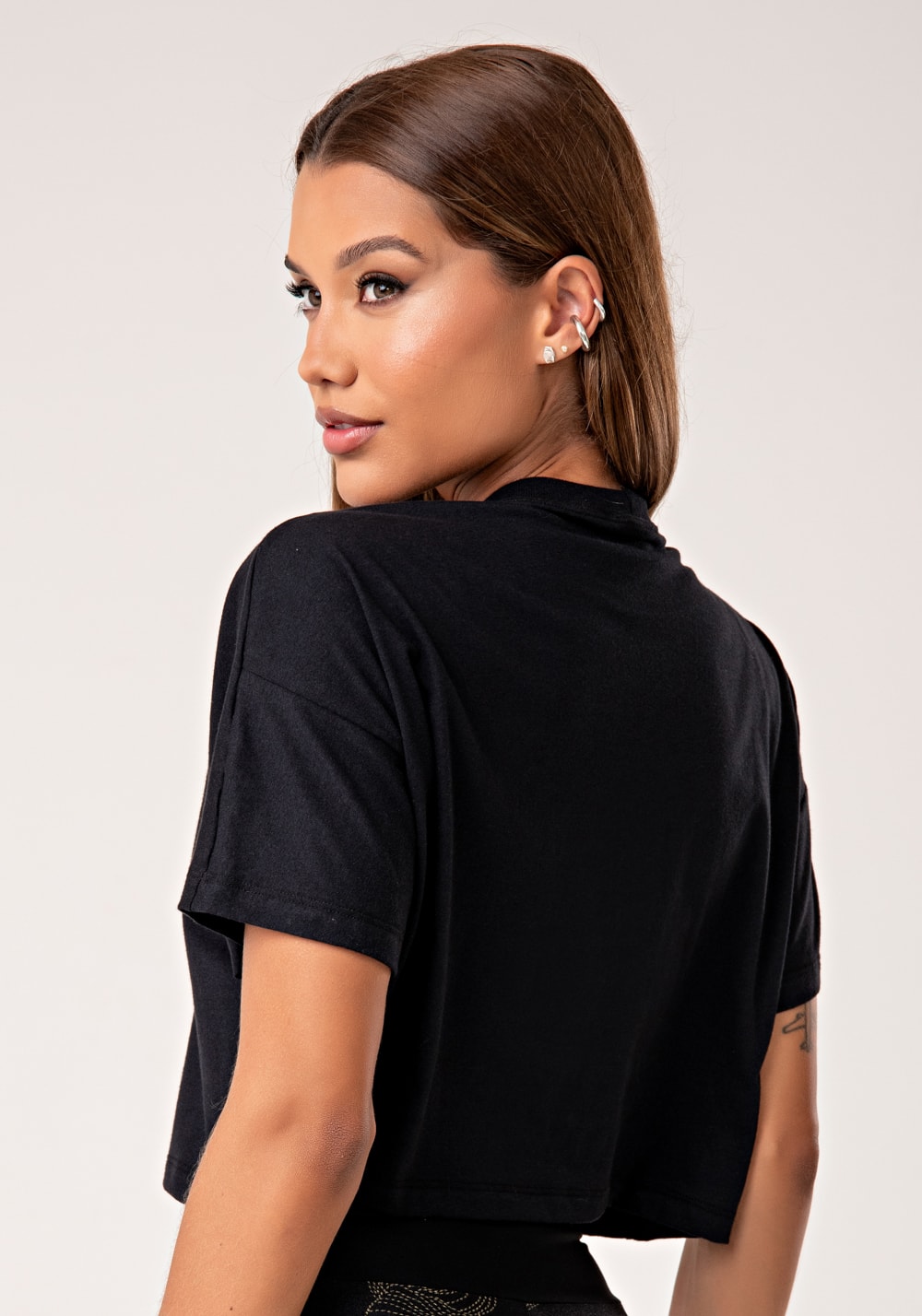 Cropped t-shirt feminino de algodão preto lush
