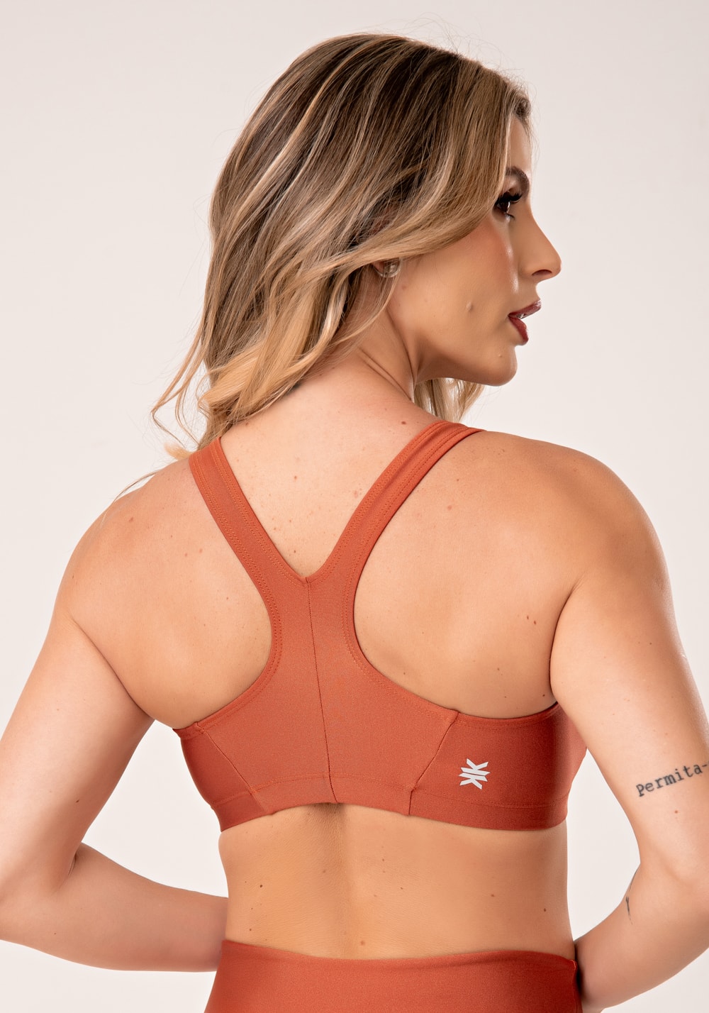 Top fitness feminino nadador terracota com recortes lush