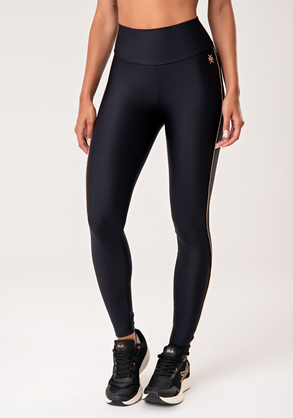 Legging fitness feminina preto com detalhe em lurex lush