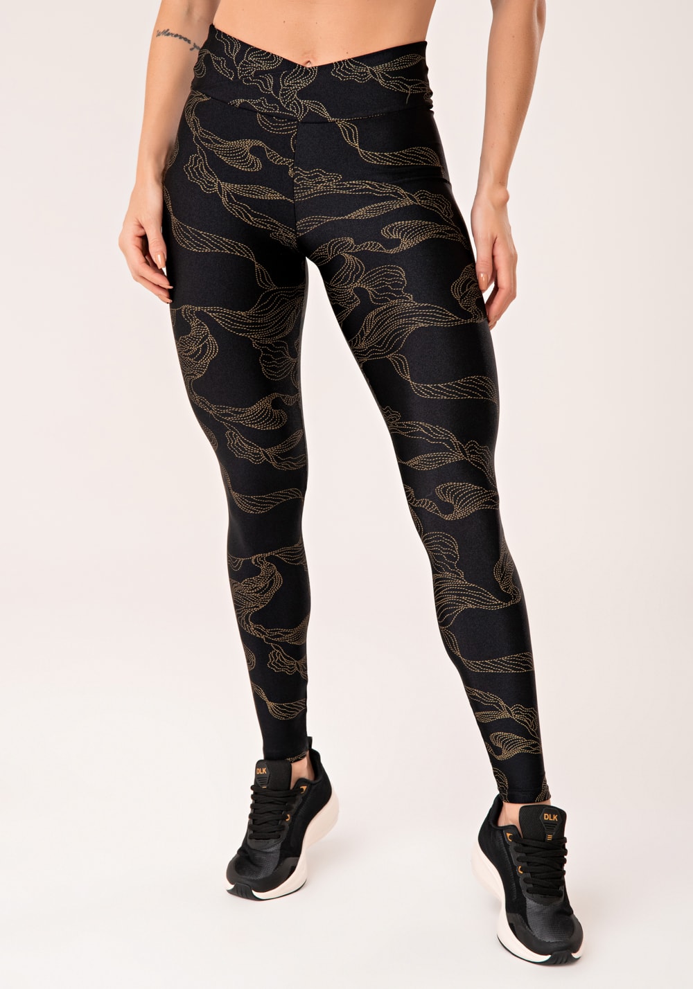 Legging fitness feminina preto com cós transpassado lush