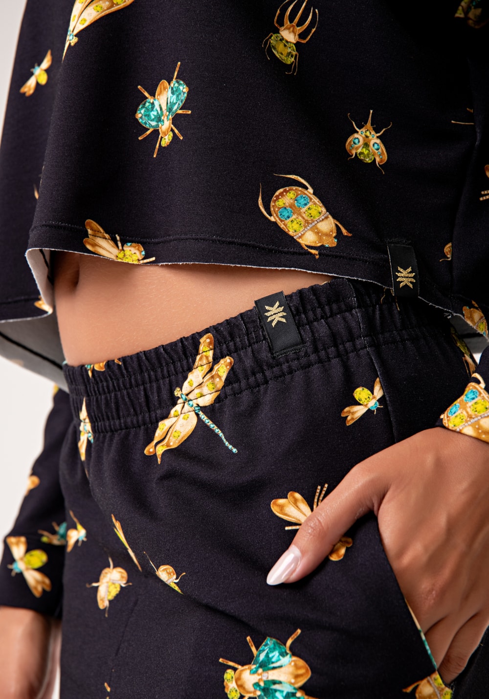 Casaco feminino moletinho estampado insetos lush