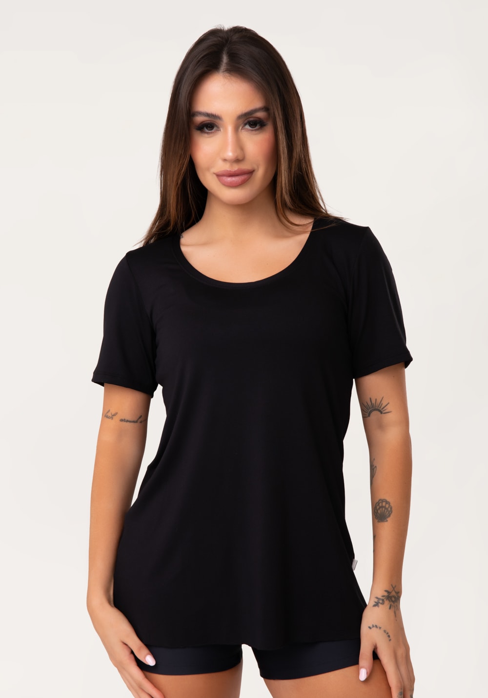 Blusa t-shirt fitness feminina preto aura