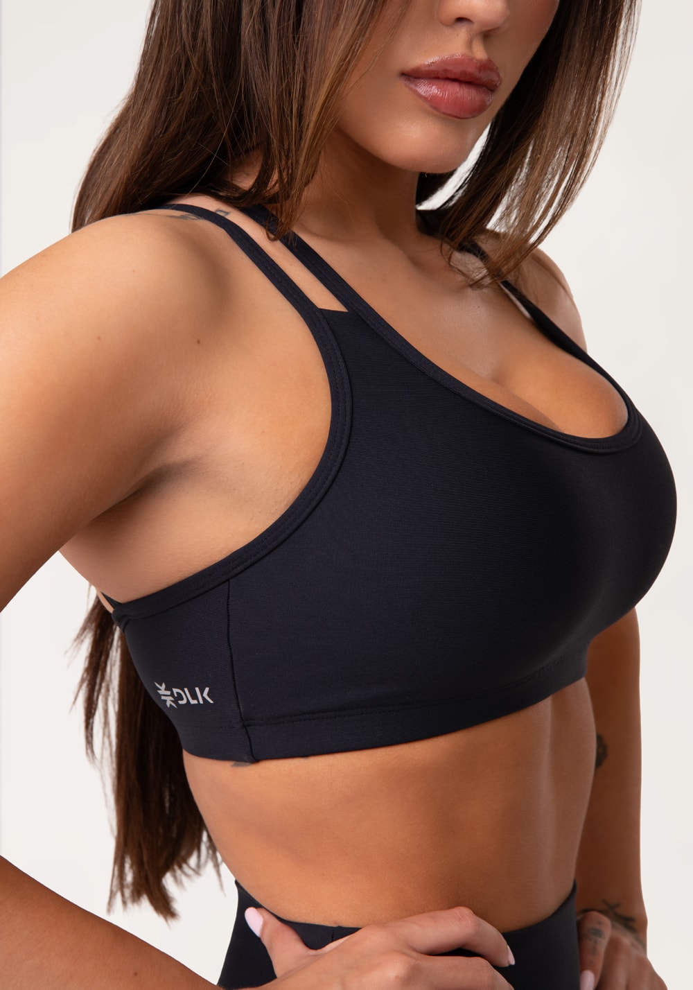 Top fitness feminino preto com alça dupla aura