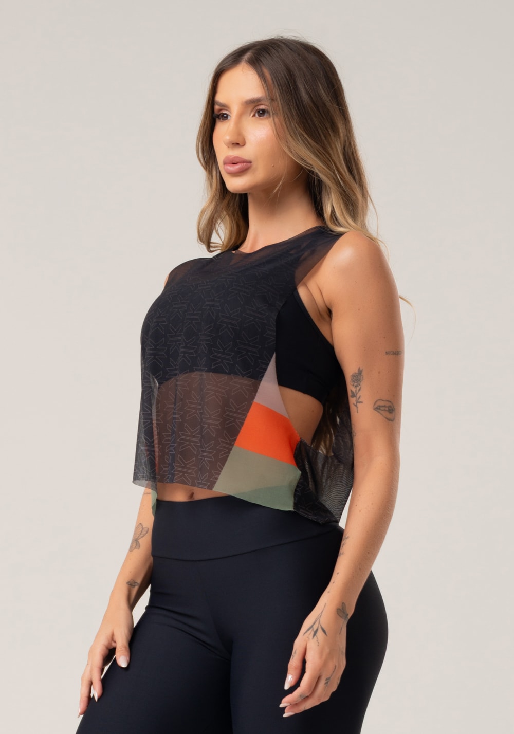 Cropped feminino de tule estampado motivation preto printed