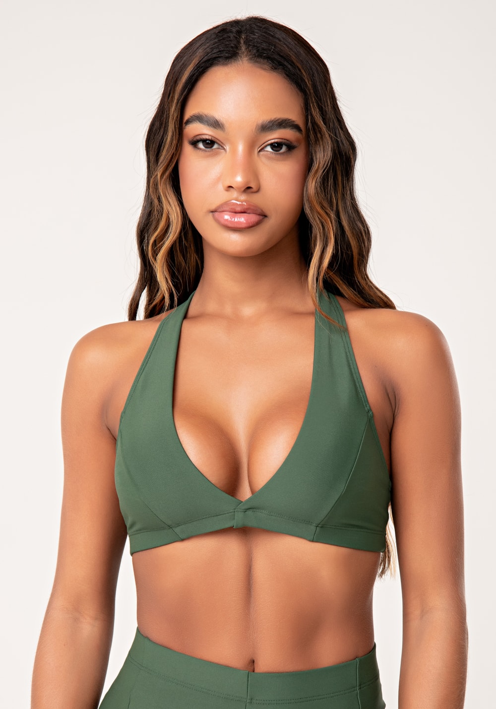 Top fitness feminino verde com decote v transpassado lush