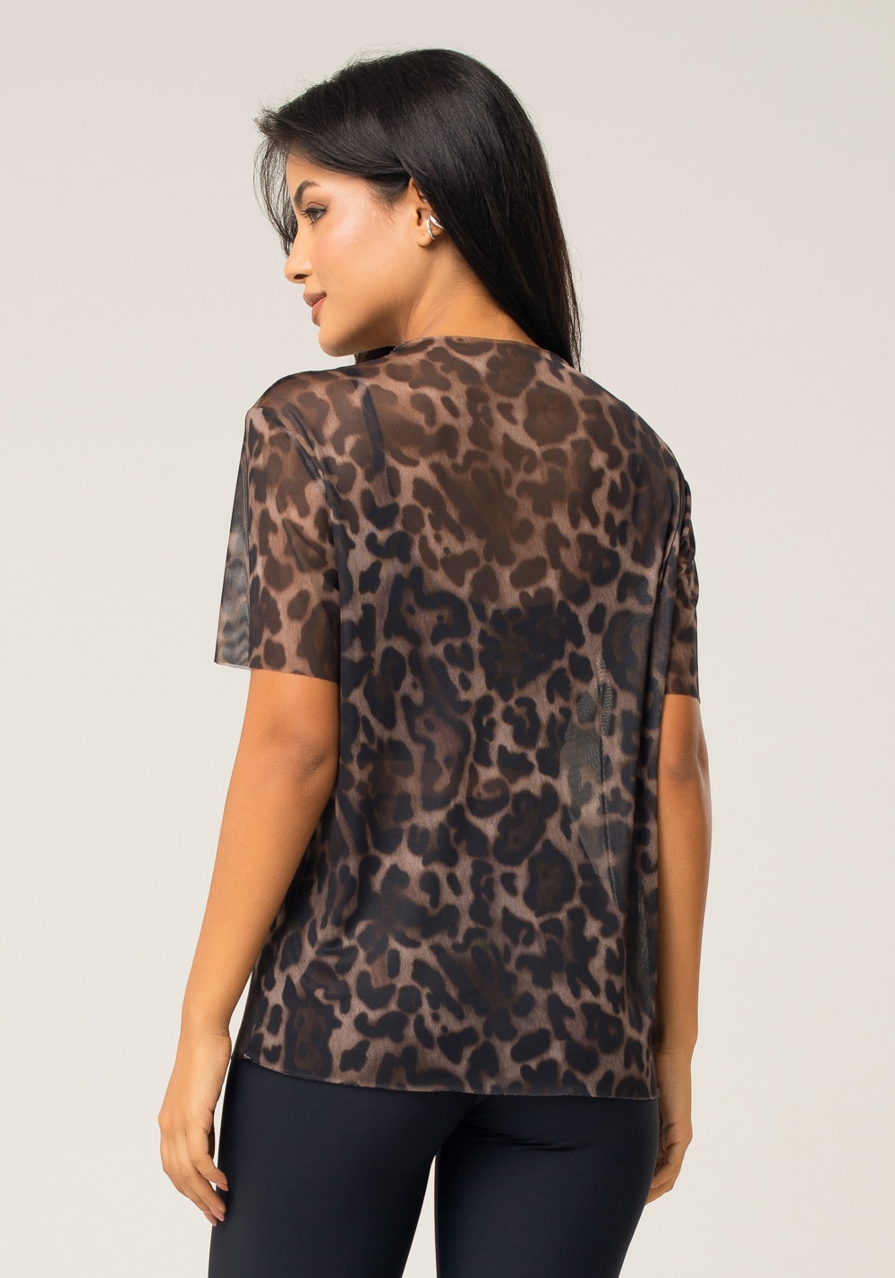 Blusa feminina de tule estampada onça animal printed