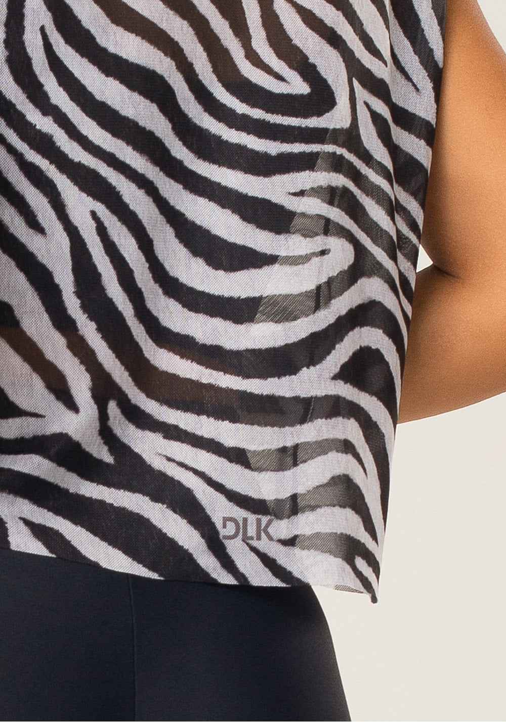 Cropped feminino de tule estampado zebra animal printed